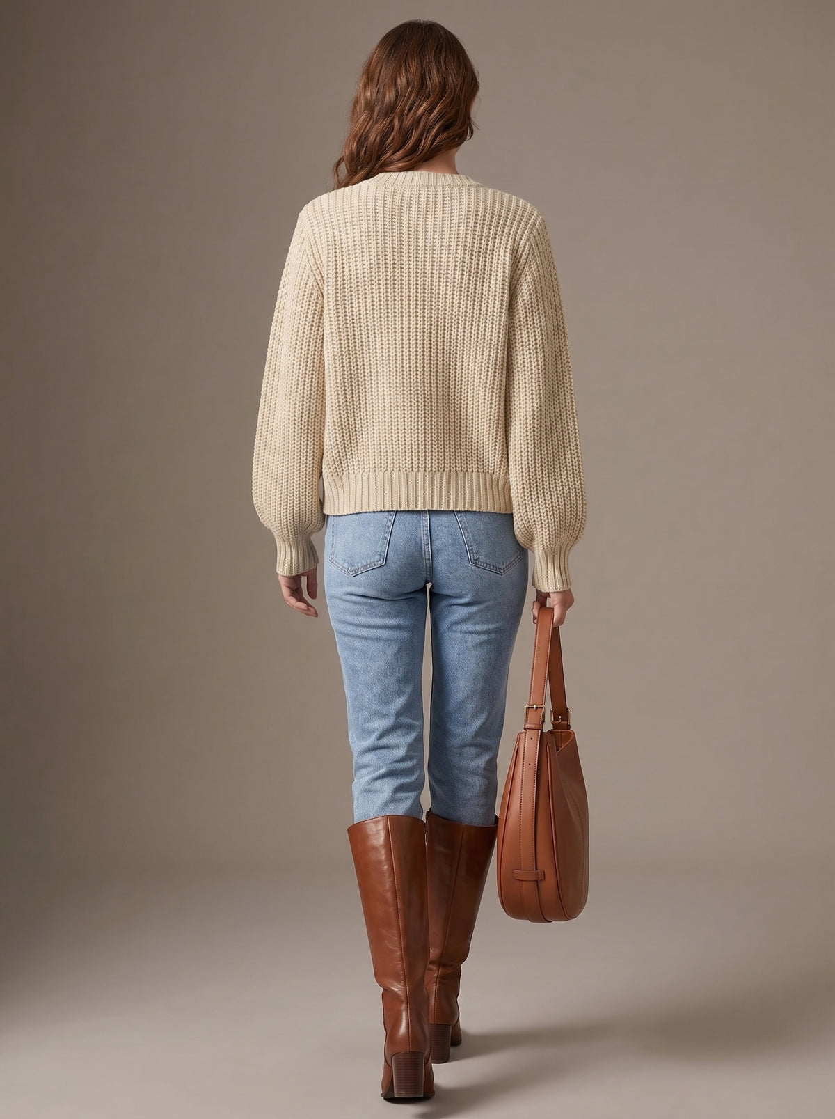 Espalda de la chaqueta de punto Adela en beige