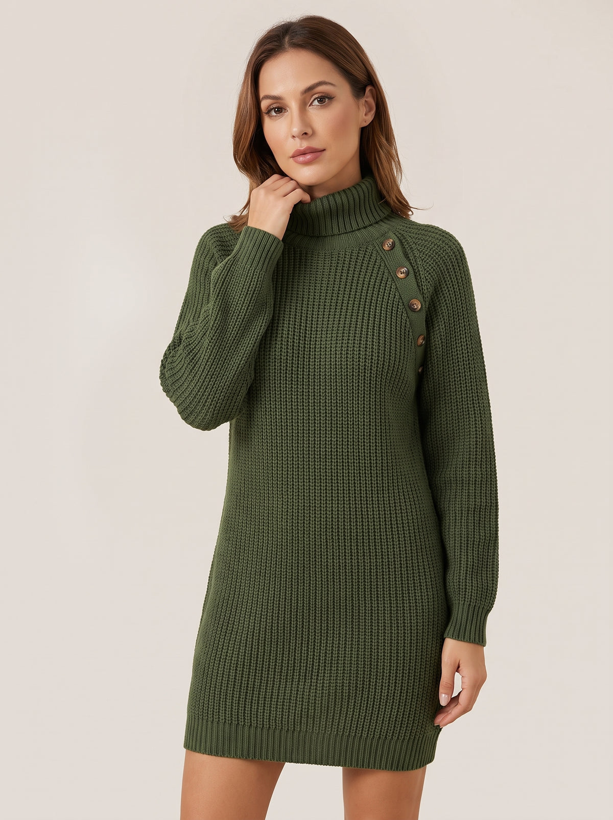 Vestido jersey Alba verde militar en plano medio: cuello alto y botones en el hombro